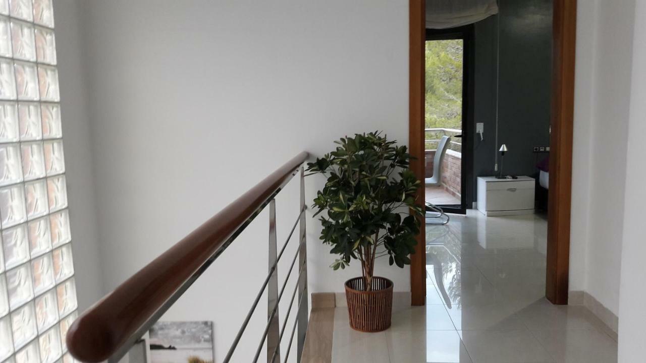 Washingtonia Villa Near Sitges Canyelles  Exterior foto