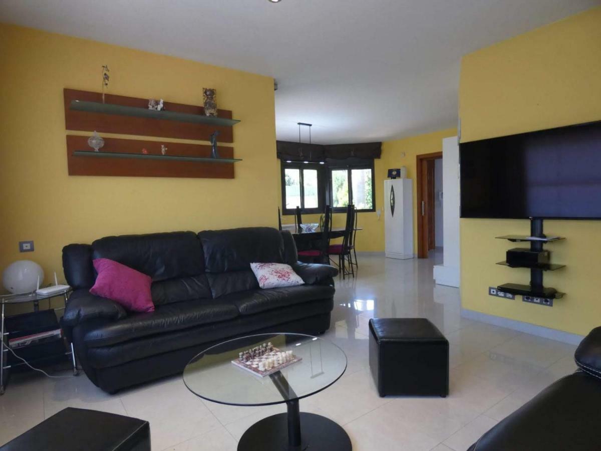 Washingtonia Villa Near Sitges Canyelles  Exterior foto